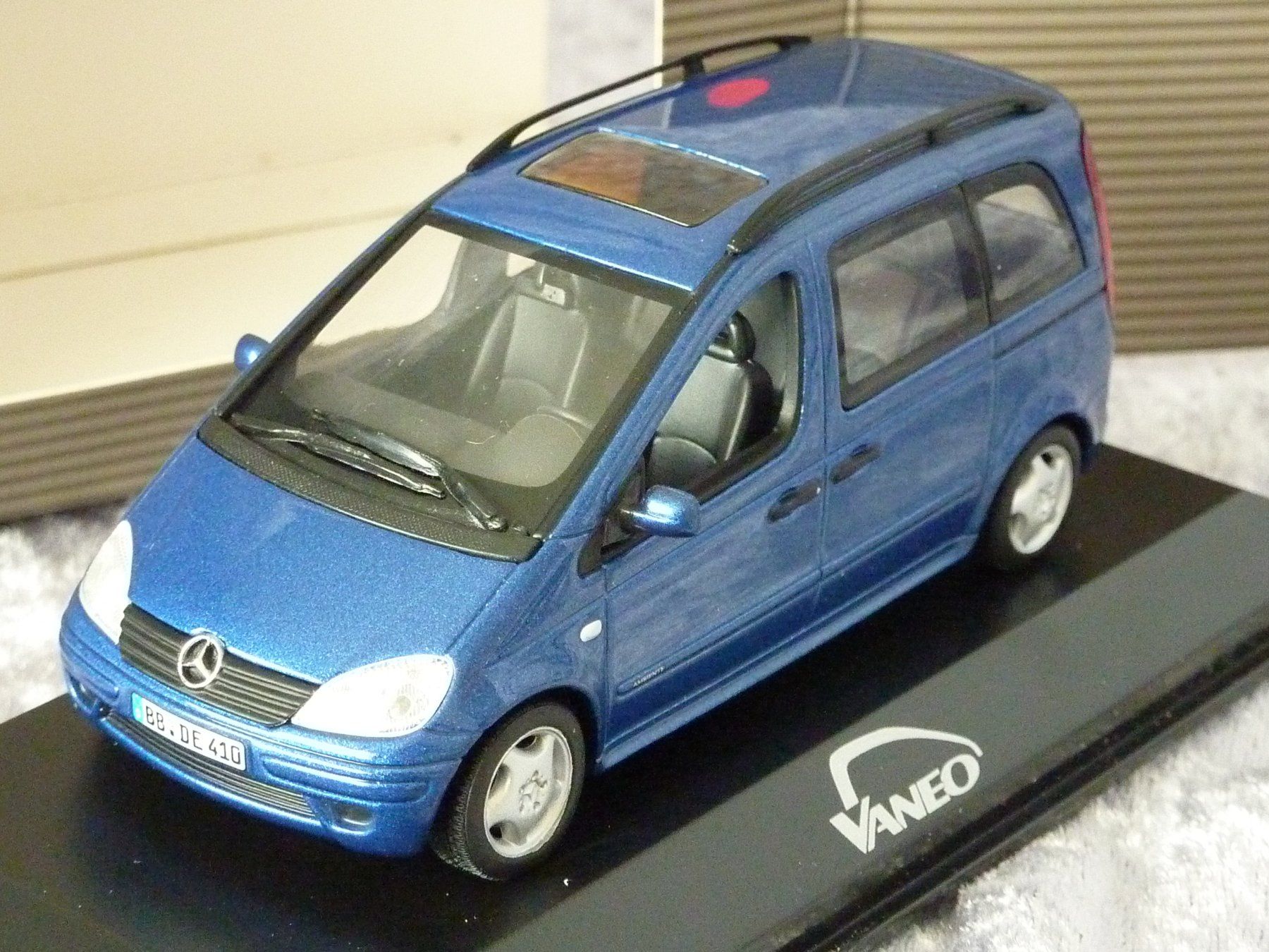 Minichamps Modellautos: Mercedes Vaneo 1:43 – Neu und originalverpackt aus Dürrenäsch von modellautos4you