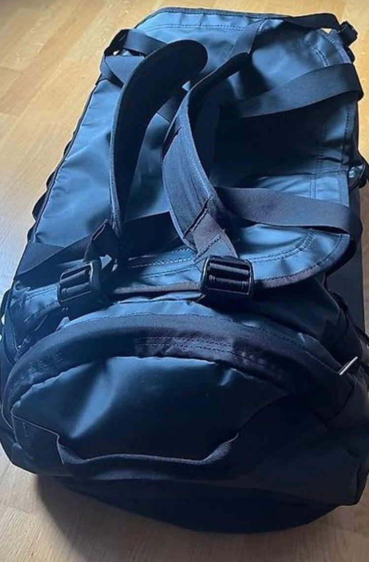 North Face Taschen: North Face "Base Camp Duffel L 95 L" – Gebraucht aus Untersiggenthal von babacu02 1