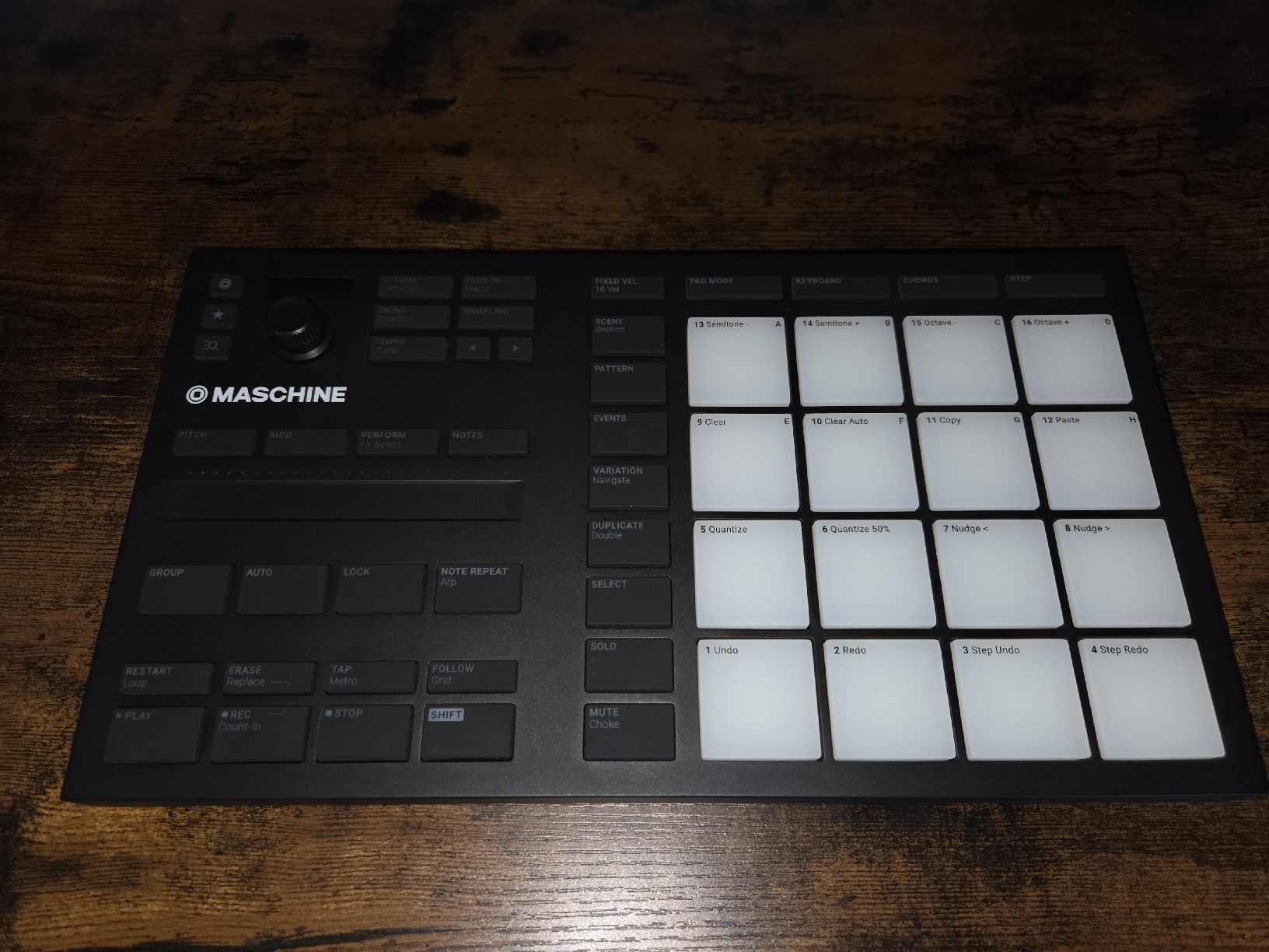 Native Instruments Strumenti musicali: Native Instruments Maschine Mikro MK3 – Usato da Stachen venduto da Gon_Soku 2