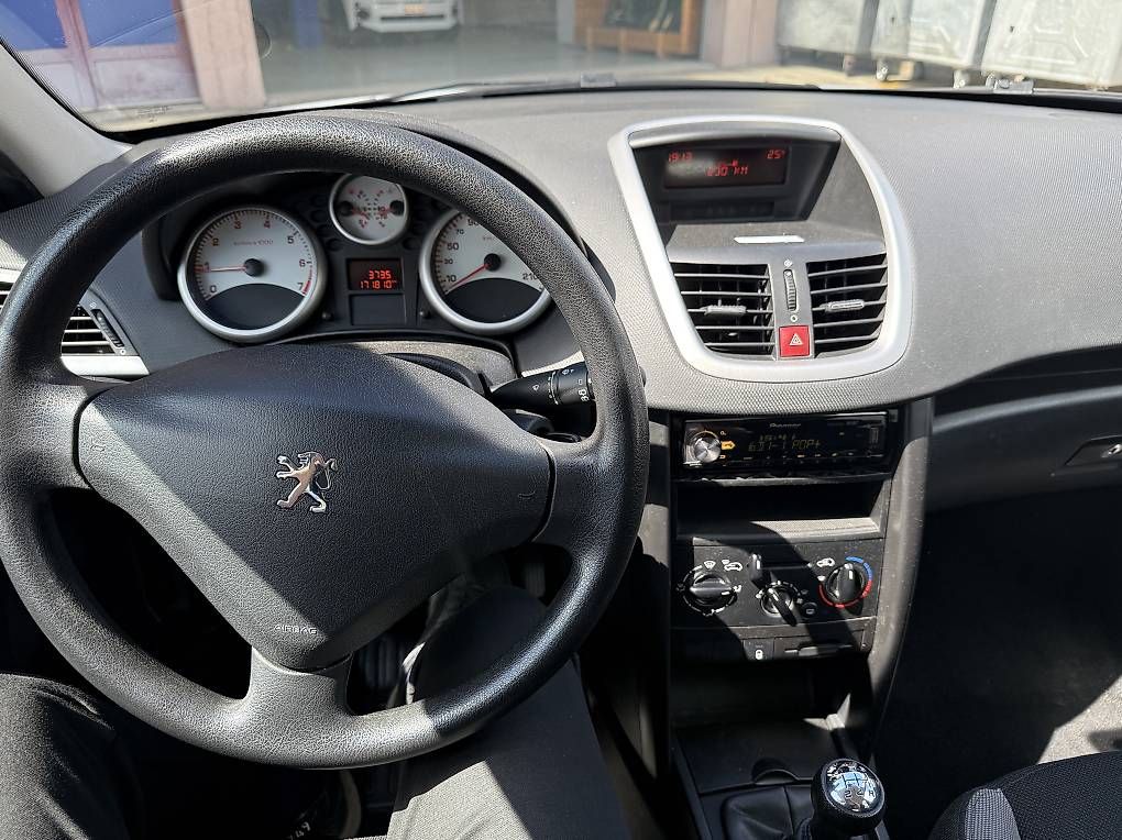 Peugeot Autos: Peugeot 207 – Gebraucht aus Thun von alb_tn8n 3