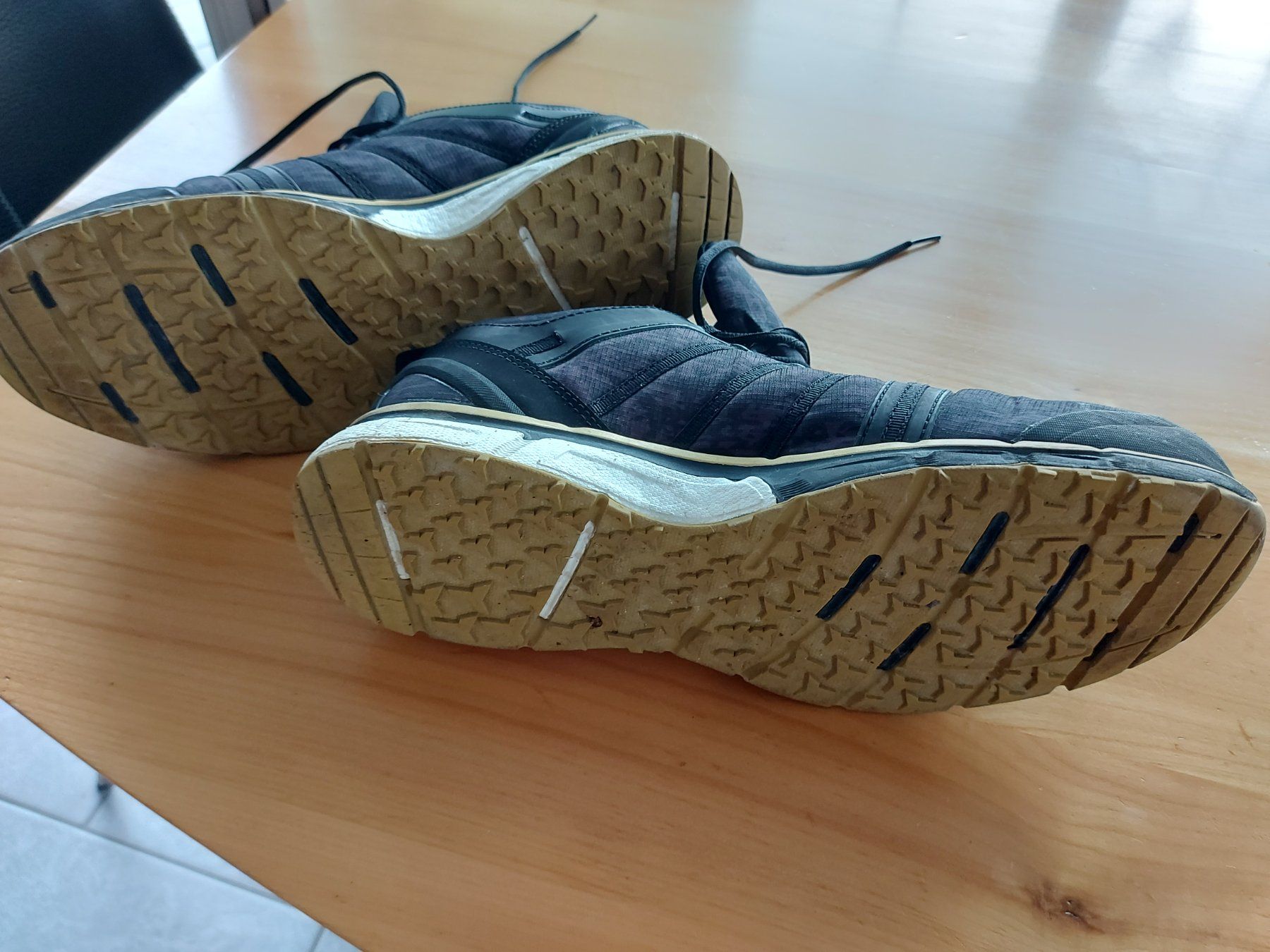 Scarpe da uomo: Arbeitsschuhe – Nuovo (secondo la descrizione) da Deitingen venduto da Kawasaki62 3