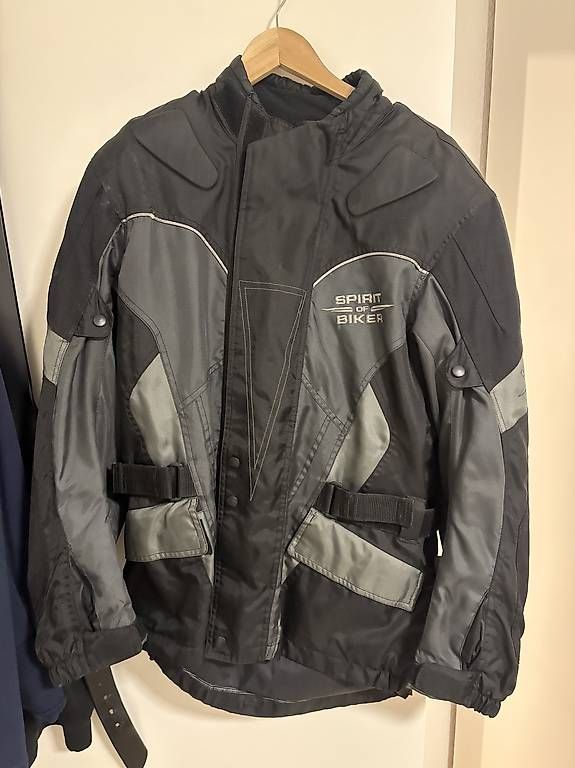 Giacche: Motorradjacke – Usato da Olten venduto da Harushido