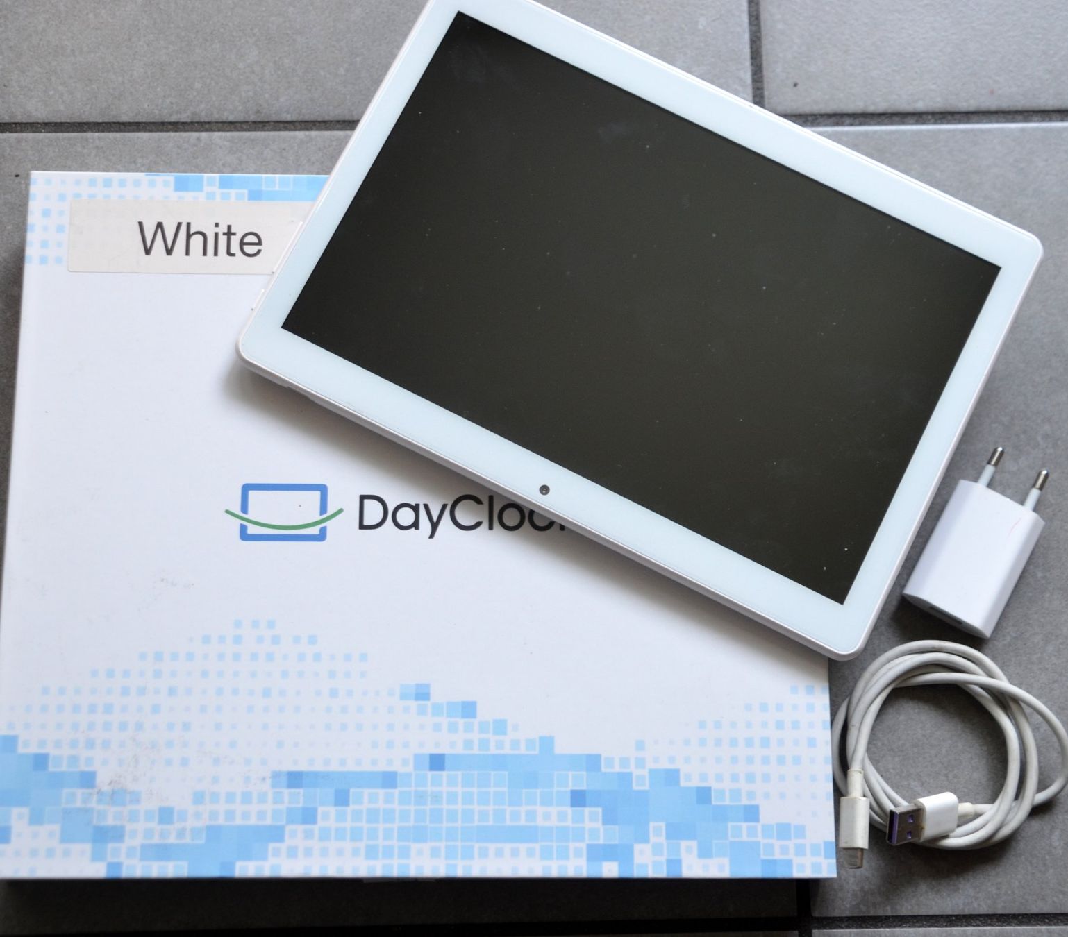 Tablettes PC: DayClocks Tablet /Senioren – D'occasion à Collonges par arashee