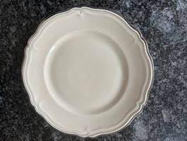 Kleiner Teller aus Porzellan