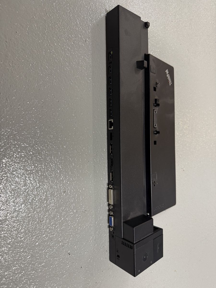 Lenovo Docking station: Lenovo ThinkPad Workstation Dock 40A5 – Usato da Hohenrain venduto da roli1983 2