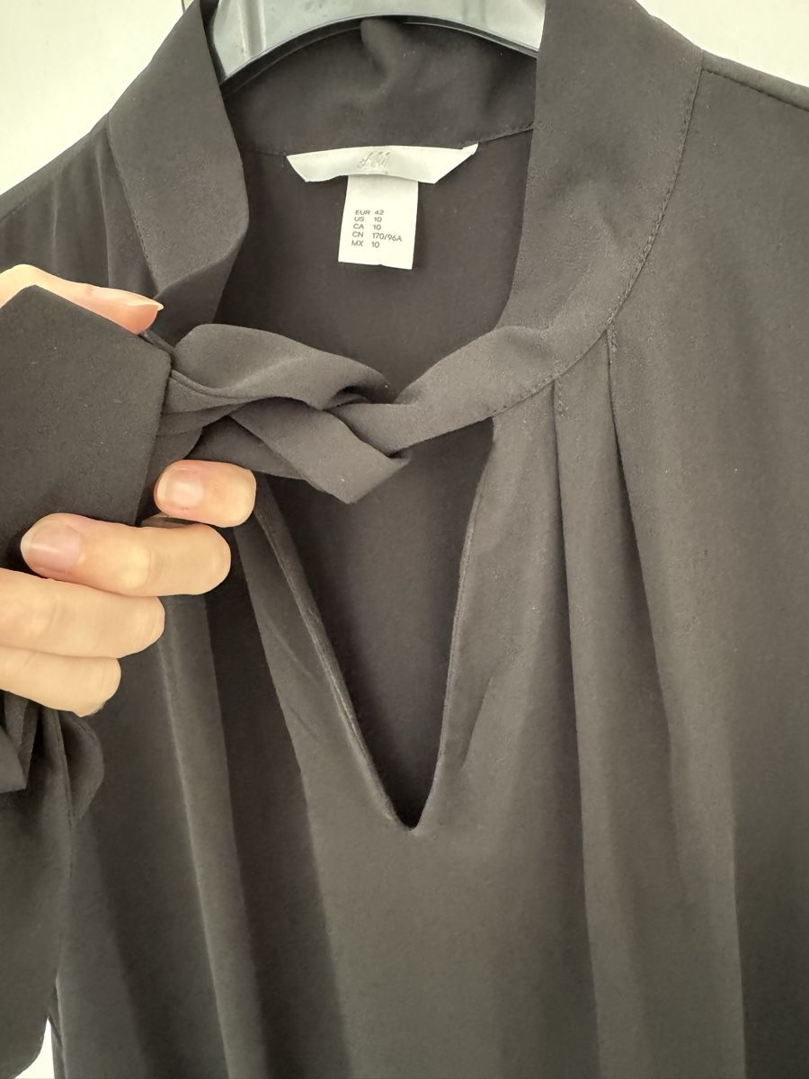 H&M Vestiti: Schwarzes Kleid, Grösse 42 – Usato da Emmenbrücke venduto da Florentina27 2