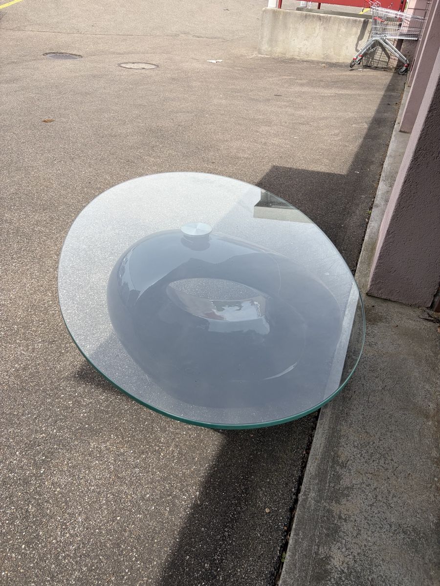 Tavoli: Moderner Design-Glasstisch, oval – Usato da Glattbrugg venduto da SonnySchwarz 2