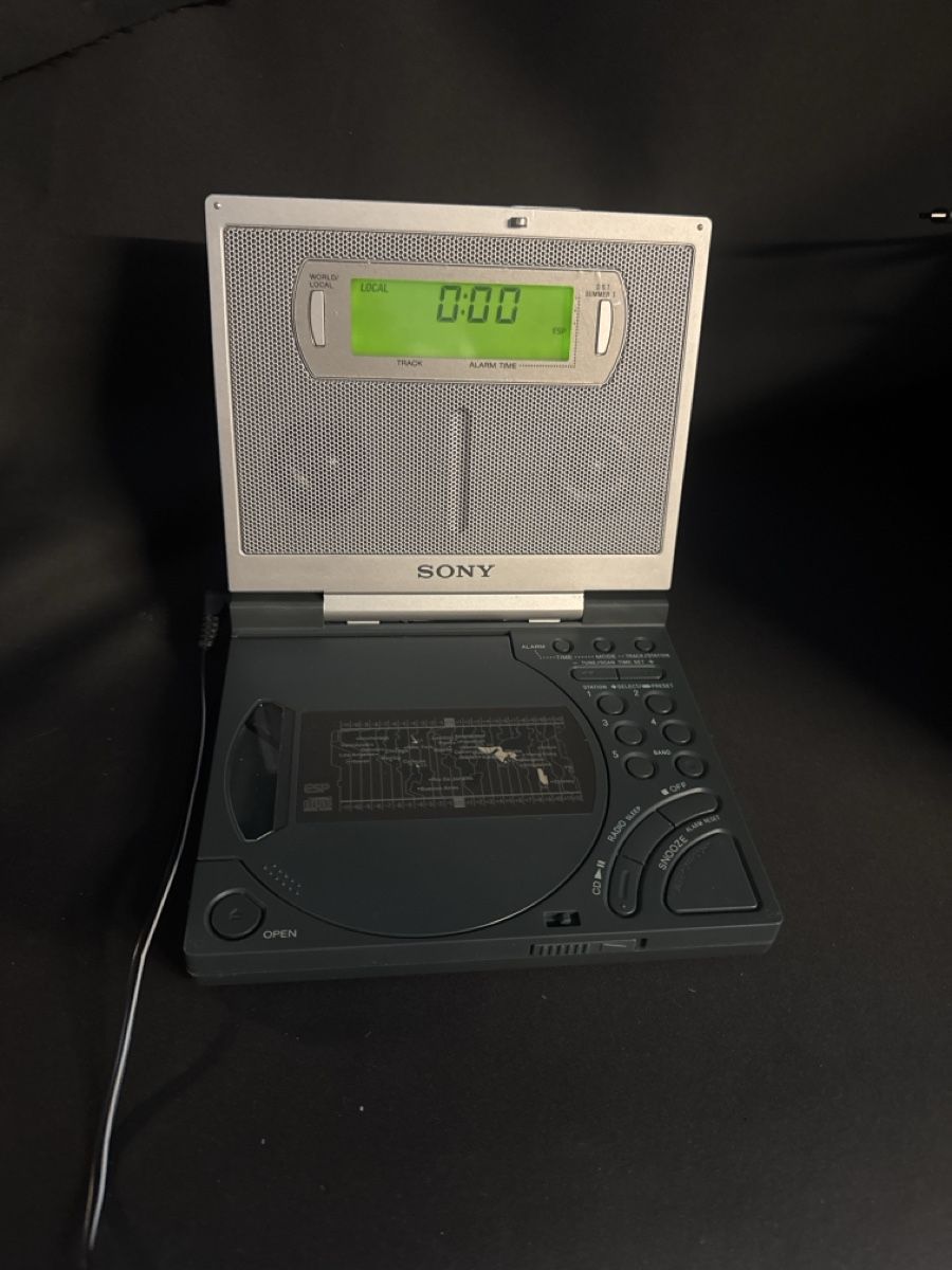 Sony Sveglie: Sony Radiowecker, CD Player, CD Wecker – Usato da Glattfelden venduto da Ak_5bL