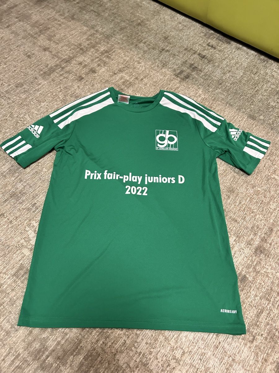 Adidas Maillots de corps & Pantalons: Maillot Adidas taille 176 vert – Neuf avec emballage d'origine à St-George par elena27