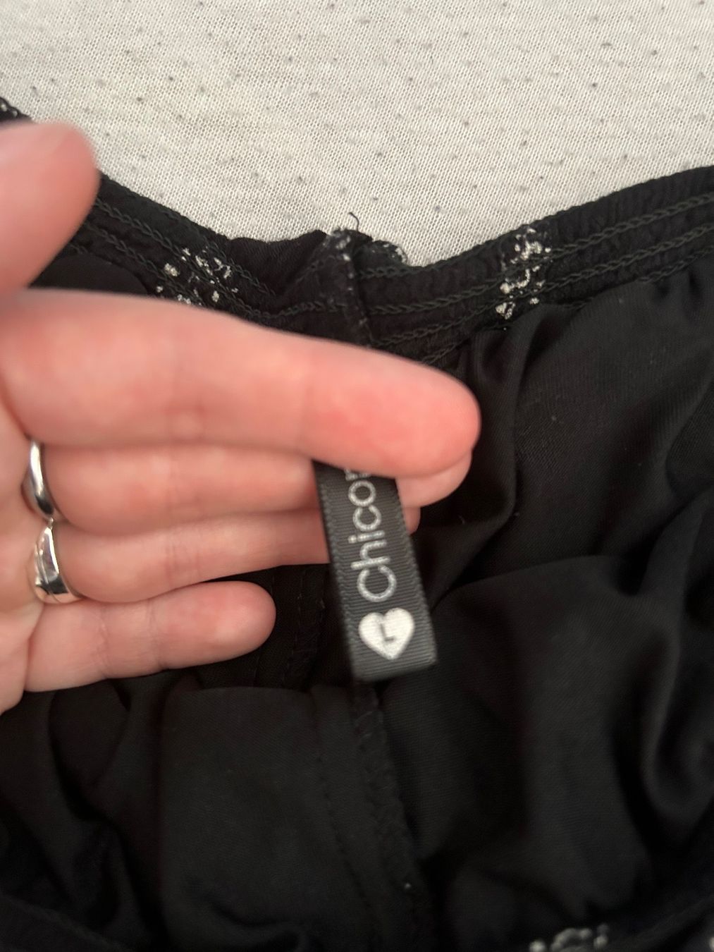 Pantaloni: Short L – Usato da Reconvilier venduto da Panda90 1