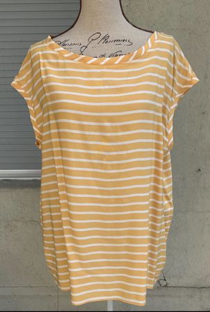 Superbe top rayé 100%viscose OPUS ouvert dans le dos t.42