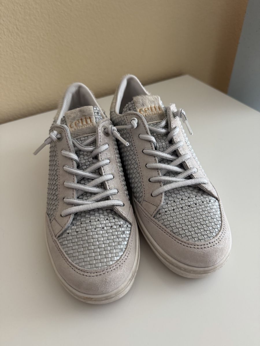 Scarpe da donna: Sneaker Cetti, neuwertig, Gr. 36, silber – Nuovo (secondo la descrizione) da Langnau am Albis venduto da Schneeflocke92 1