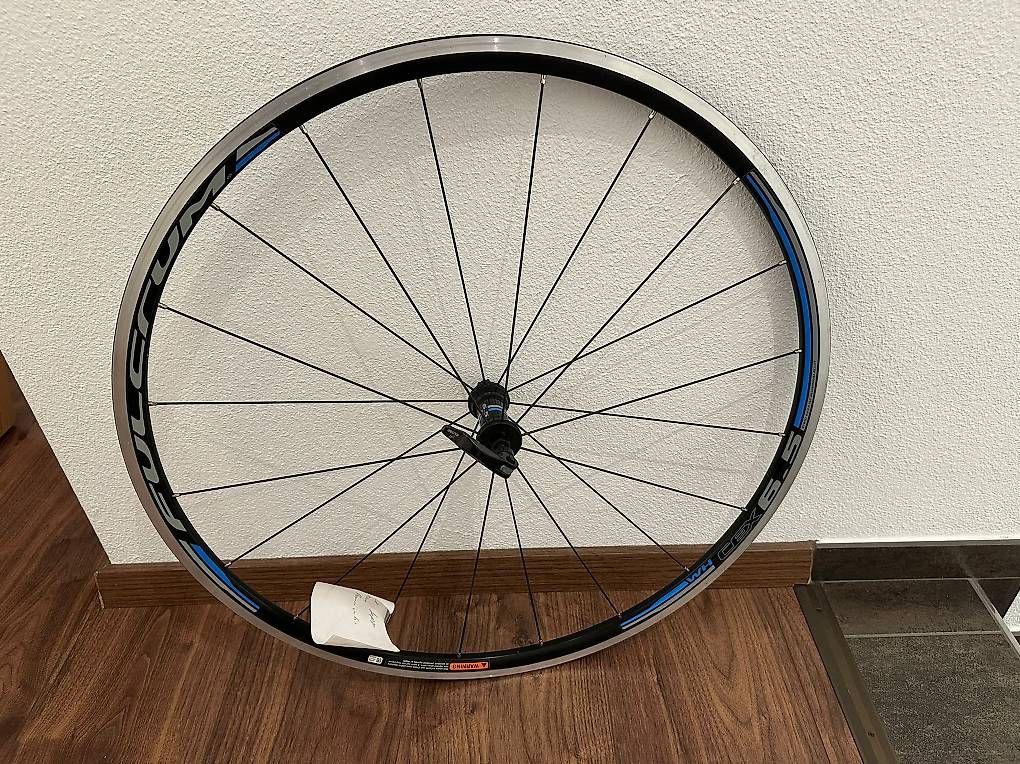 Pièces détachées: Laufradsatz Rennrad – D'occasion à Büron par IreneAnna 1