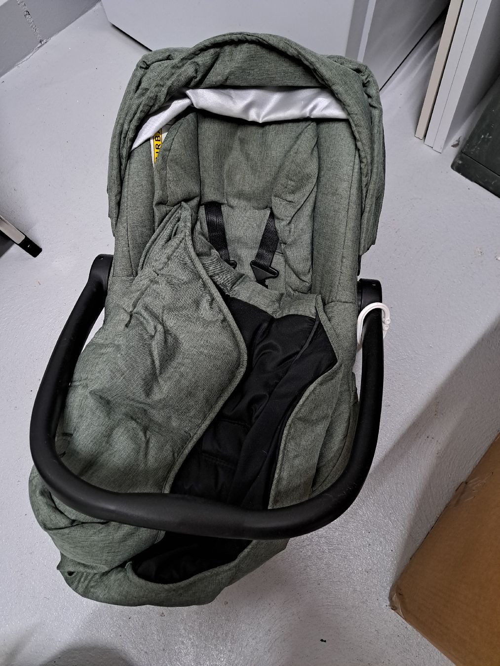 Carrozzine: Kinderwagen mit diversen Zubehör – Usato da Wynau venduto da ekr_6q62 2