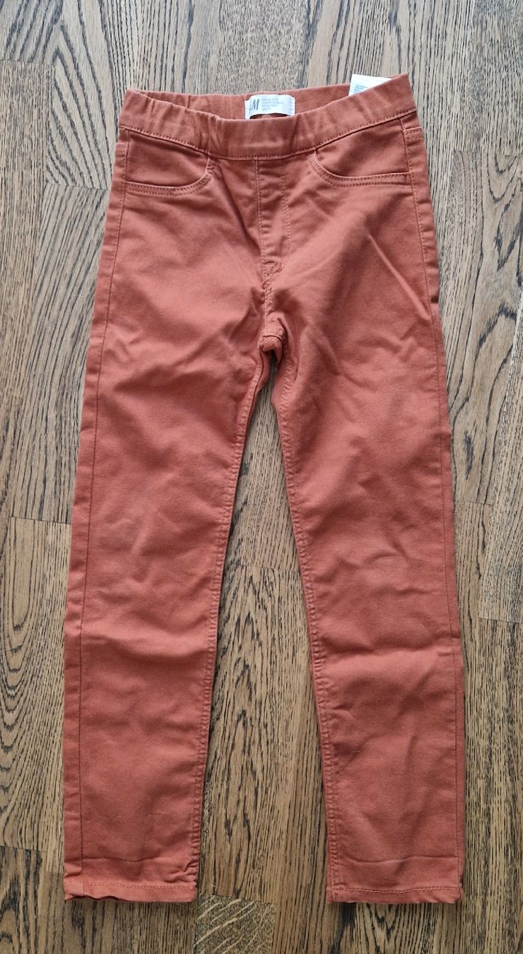 H&M Hosen: H&M Kinder Hose Gr. 122 – Gebraucht aus Benken SG von EgMoJo