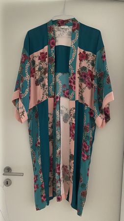 Blumiger Kimono von Sandro