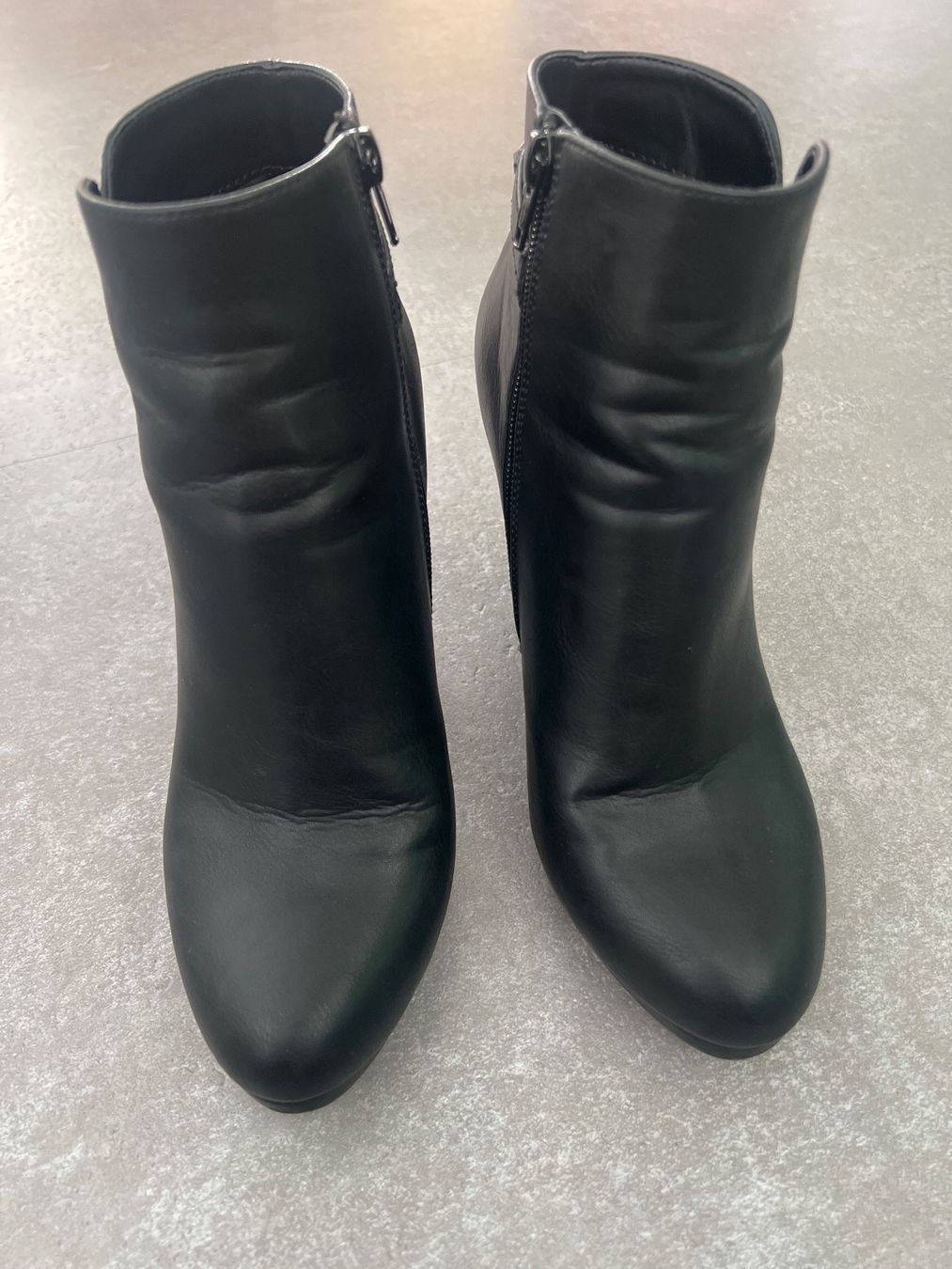 Anna Field Scarpe da donna: Schwarze Stiefeletten mit Absatz, Gr. 40 – Usato da Opfikon venduto da Angelie_01 2
