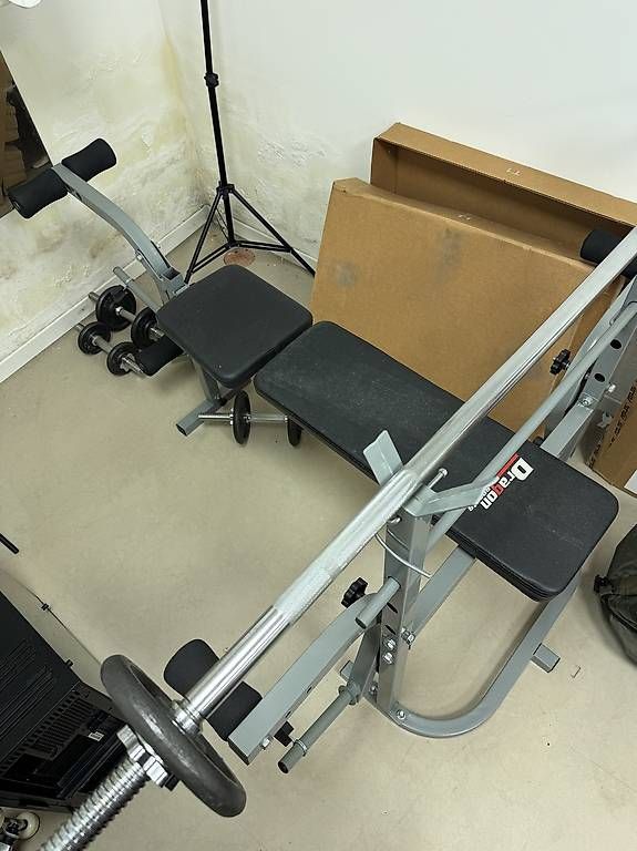 Hometrainer: Hantelbank mit Langhantel – Usato da Pratval venduto da Aperture11