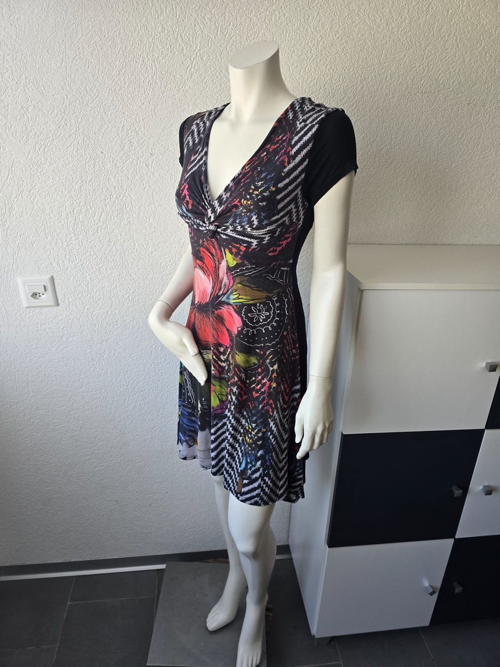 Desigual Robes: Robe Desigual.taille-S – D'occasion à Les Verrières par kitel79 4