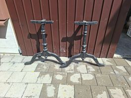 Gussfüsse für Tischplatte 73 cm breit