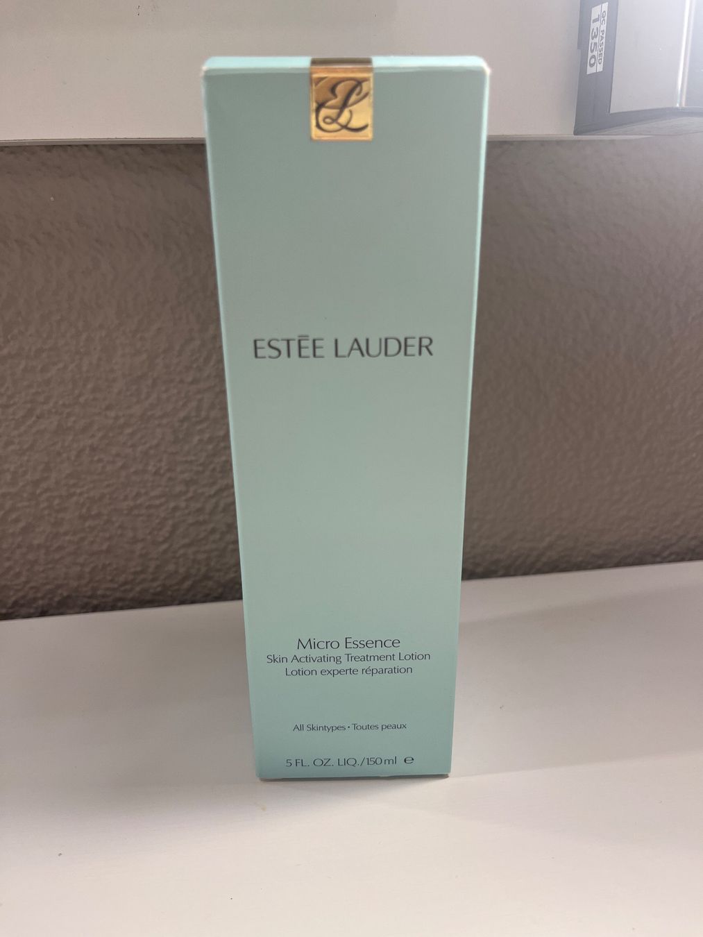 Estée Lauder Cura del viso: Micro Essence 150ml Lotion Estée Lauder – Nuovo e nell'imballaggio originale da St. Gallen venduto da lad_9kn2