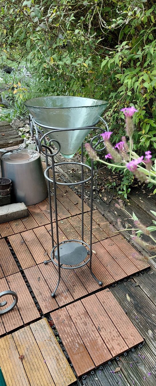 Autres articles pour la maison: Ständer mit Glasschale h86cm – D'occasion à zuchwil par parson65