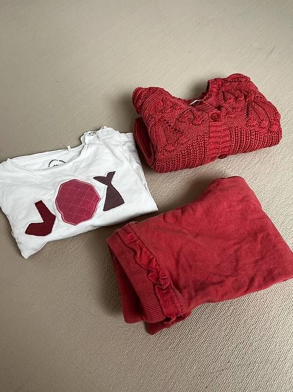Kleiderpakete & -sets: Süsse Mädchenkleider Gr. 86 lang 8-teilig – Gebraucht aus Balgach von RianaT 2