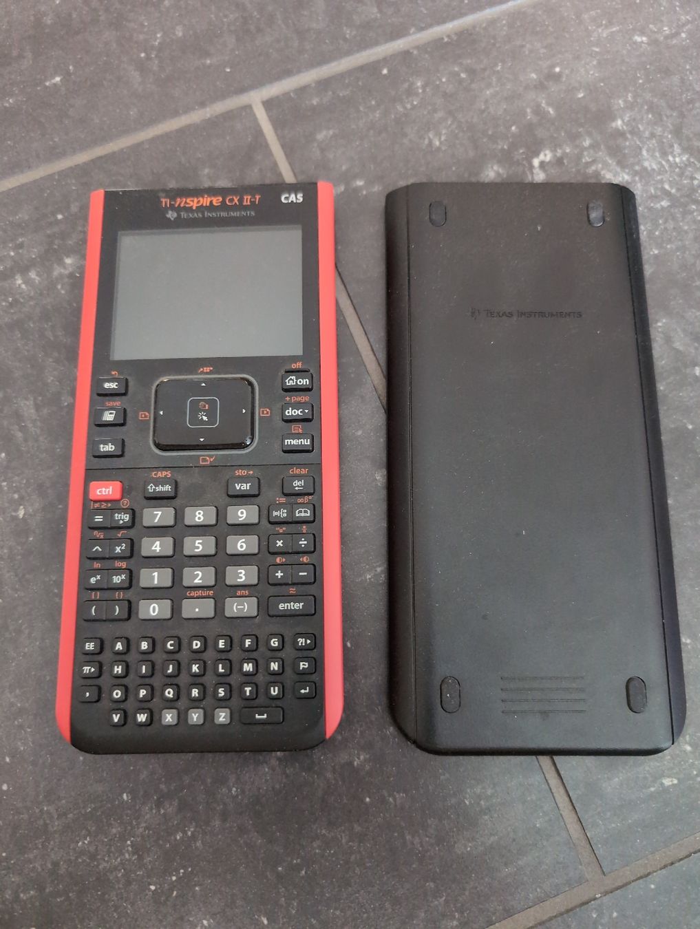 Texas Instruments Calcolatrici tascabili: Texas Instruments TI-nspire CX II-T CAS  – Difettoso da Aarau Rohr venduto da Ajax13