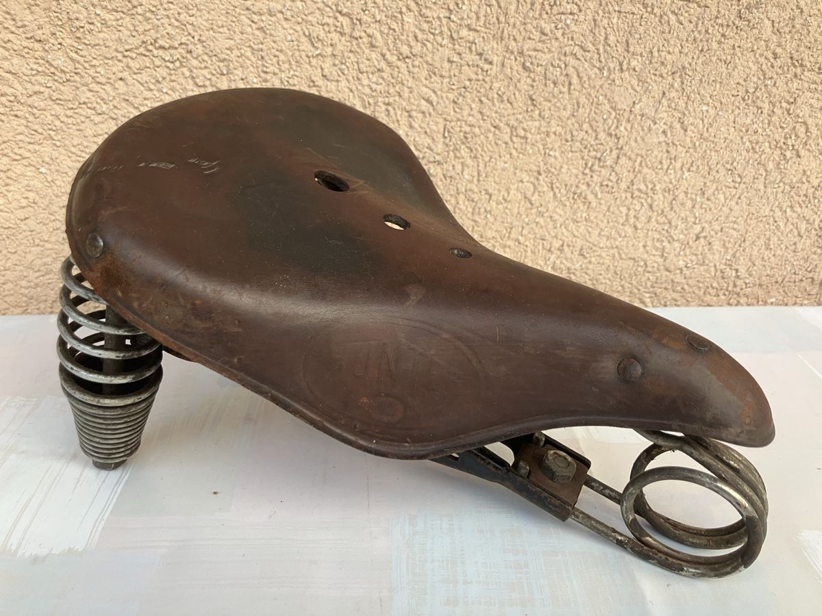 Pezzi di ricambio: Velosattel Hunter 15, antik Vorkrieg – Usato da Trimbach venduto da cendira