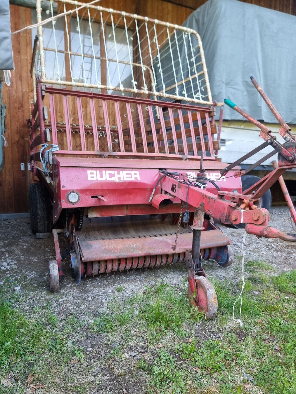 Bucher Rimorchi: Bucher Ladewagen T10 – Usato da Rüeterswil venduto da Landolt_Roten06 3