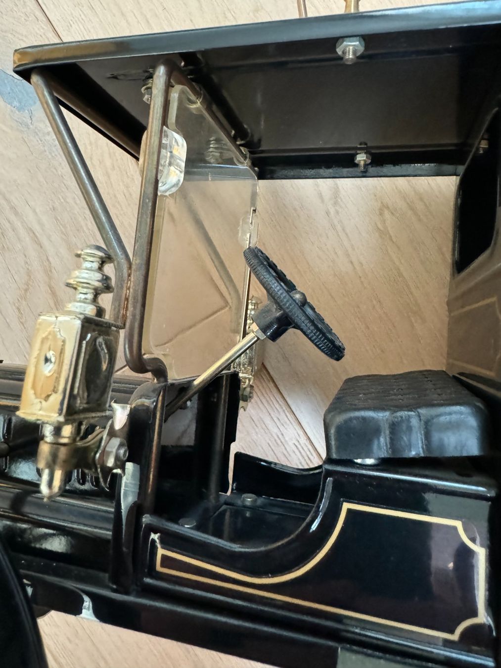 Modellini d'auto: Modell Auto J B, schwarz Metall  **NEU** – Nuovo (secondo la descrizione) da Siebnen venduto da Trans-Am 8