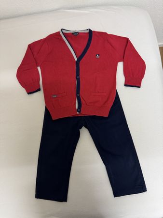 Brums Strickjacke und Hose rot blau Grösse 86
