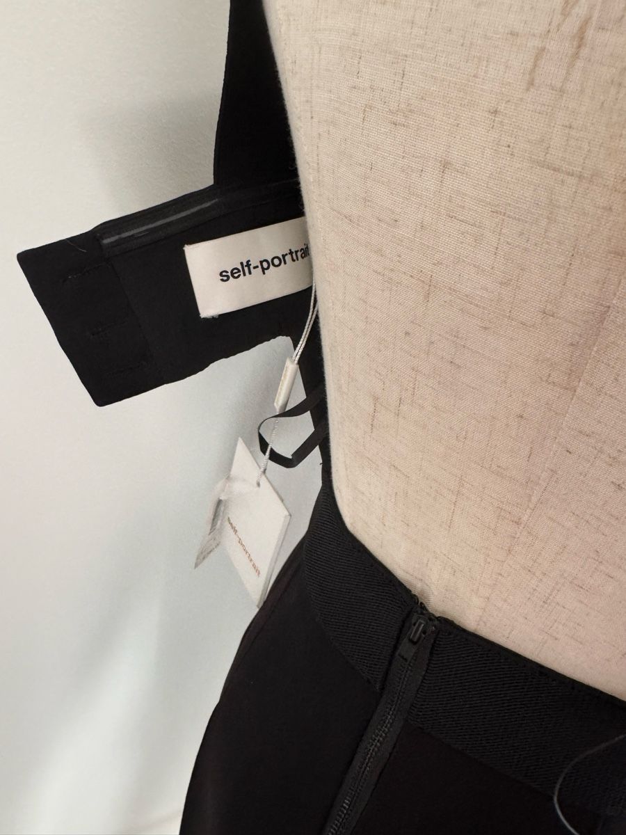 Self-Portrait Jumpsuits: Self-Portrait Jumpsuit Schwarz – Neuf avec emballage d'origine à Zürich par di_archive 4