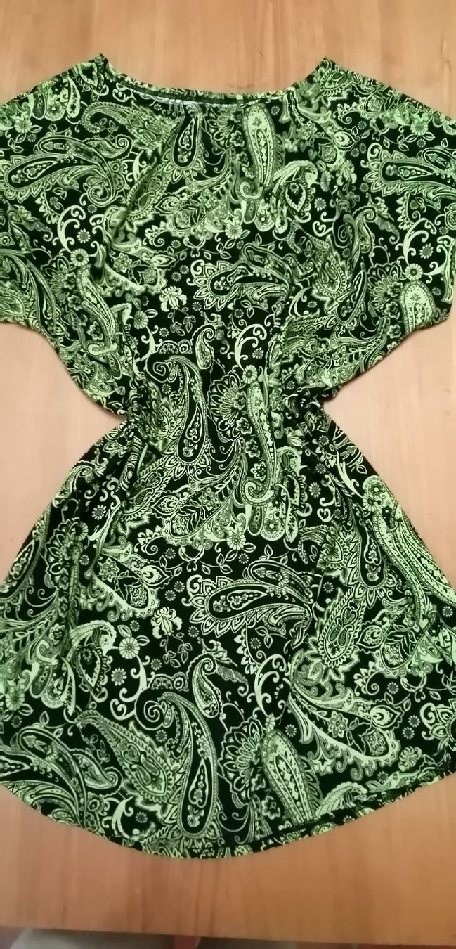 Vestiti: Kleid M/L – Usato da Solothurn venduto da Shanty.20 1