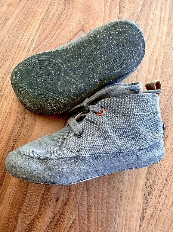 Scarpe per ragazzi: Wildling Arni Gr.22 inkl. Einlegesohlen  – Usato da Dübendorf venduto da viologo