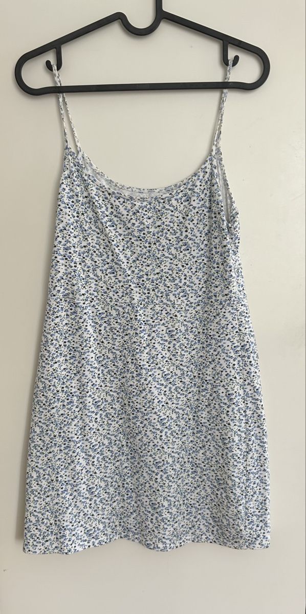 Kleider: Petite robe d'été à fleurs bleues et blanches – Gebraucht aus Muntelier von cel_5syj 1