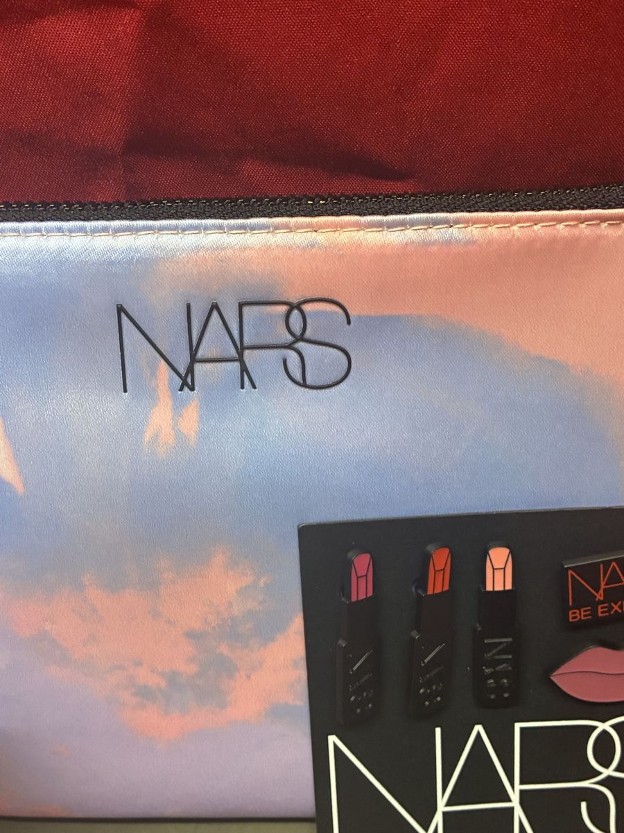 Nars Cura del viso: NARS Kosmetik Testerset mit hübschem Etui/ Trousse - neu! – Nuovo e nell'imballaggio originale da Niederglatt ZH venduto da karinso 2
