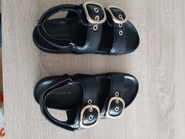 Sandale schwarz Gr. 36 Stradivarius
