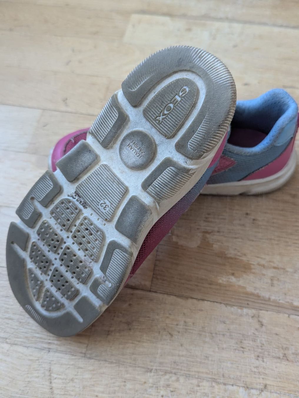 Geox Scarpe per ragazze: Gebrauchte Geox Schuhe Gr.32 – Usato da Zug venduto da mia_yvt2 1