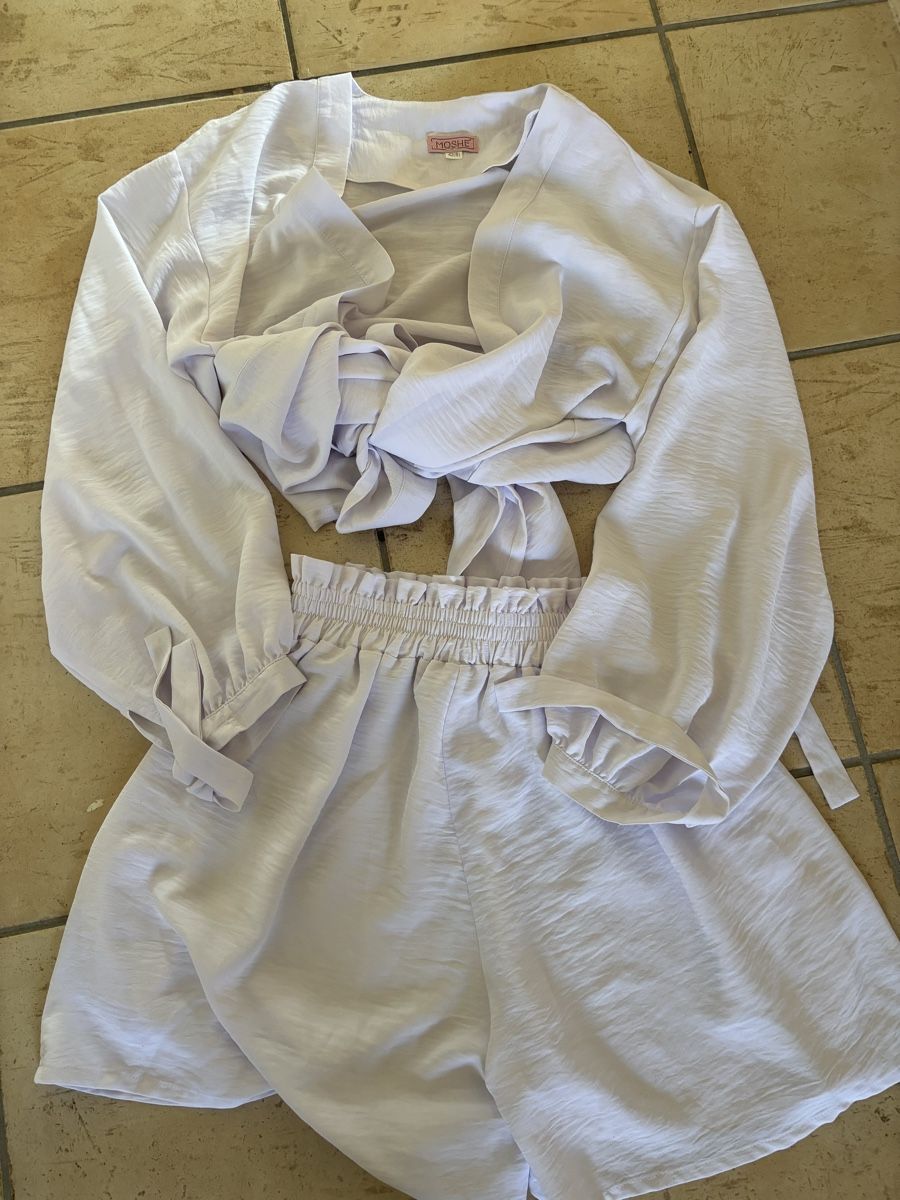 Camicette: Short et blouse de plage – Usato da St-Légier- La Chiésaz venduto da anh_9289 2