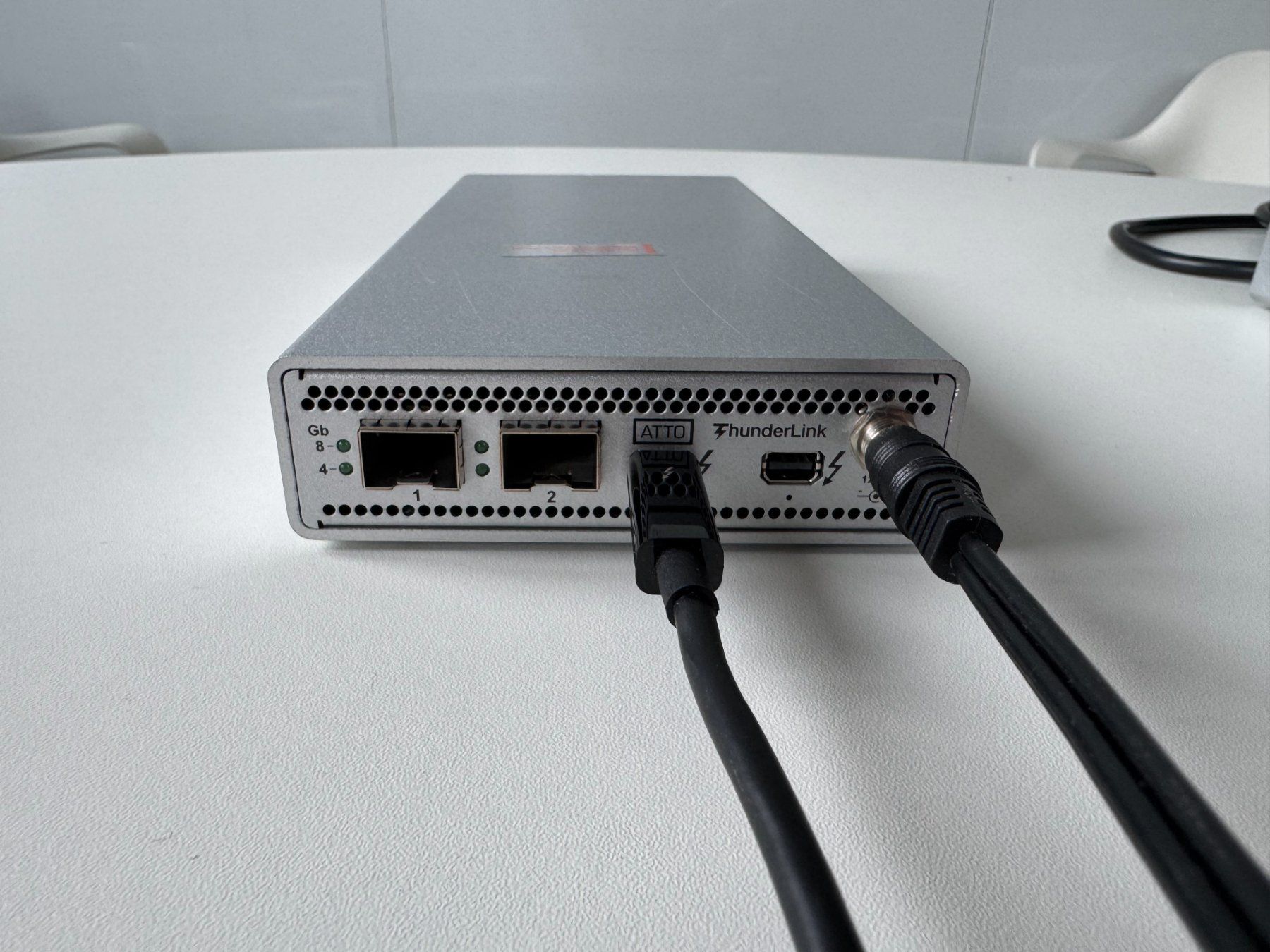 Unità & Adattatore: 3x ATTO ThunderLink Adapter: 2x 2082, 1x 3128 – Usato da Olten venduto da VJii-Productions 5