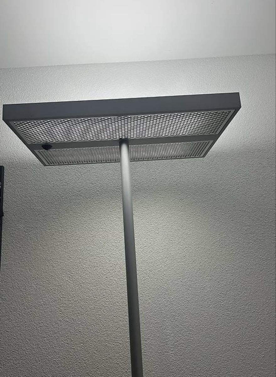 Lampade: Stehlampe Regent Neupreis 600 CHF – Usato da Melchnau venduto da Robilu6