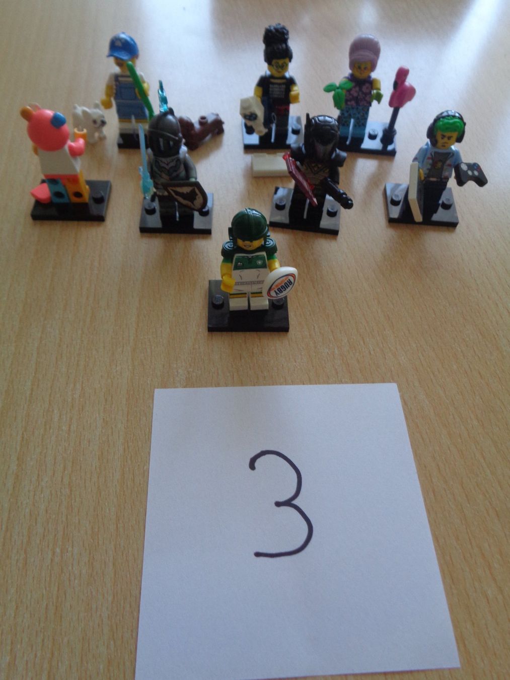 Lego Kit di costruzioni: Lego Minifiguren/Männchen – Usato da Dietikon venduto da chroetli77 1
