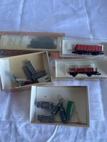 Arnold N Modellbahn Güterwagen und Zubehör Konvolut Set