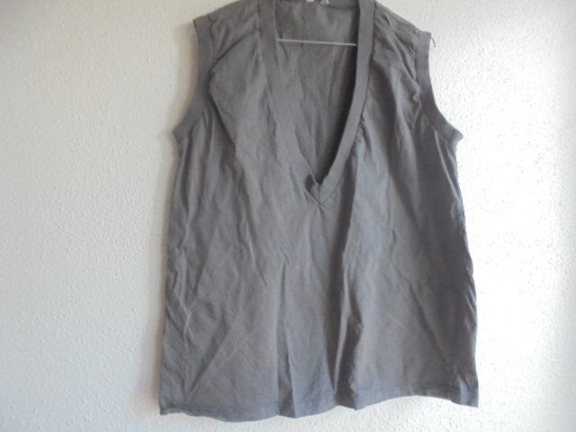 Top: Top grau Baumwolle Gr. XL – Usato da Hinwil venduto da Glasperlen 1