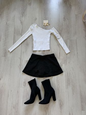 Lot vêtements femme haut jupe bottines 