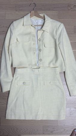Ensemble veste jupe KOOKAÏ jaune taille 38 bon état