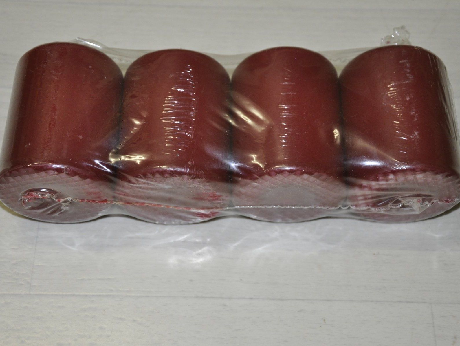 Kerzen: 4 Stumpenkerzen rot Geschenk – Neu und originalverpackt aus Oberrüti von ELALL 2