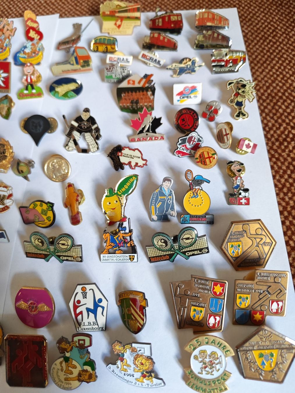 Placchette & Badge: Pins – Usato da Unterengstringen venduto da JOKER1281 1