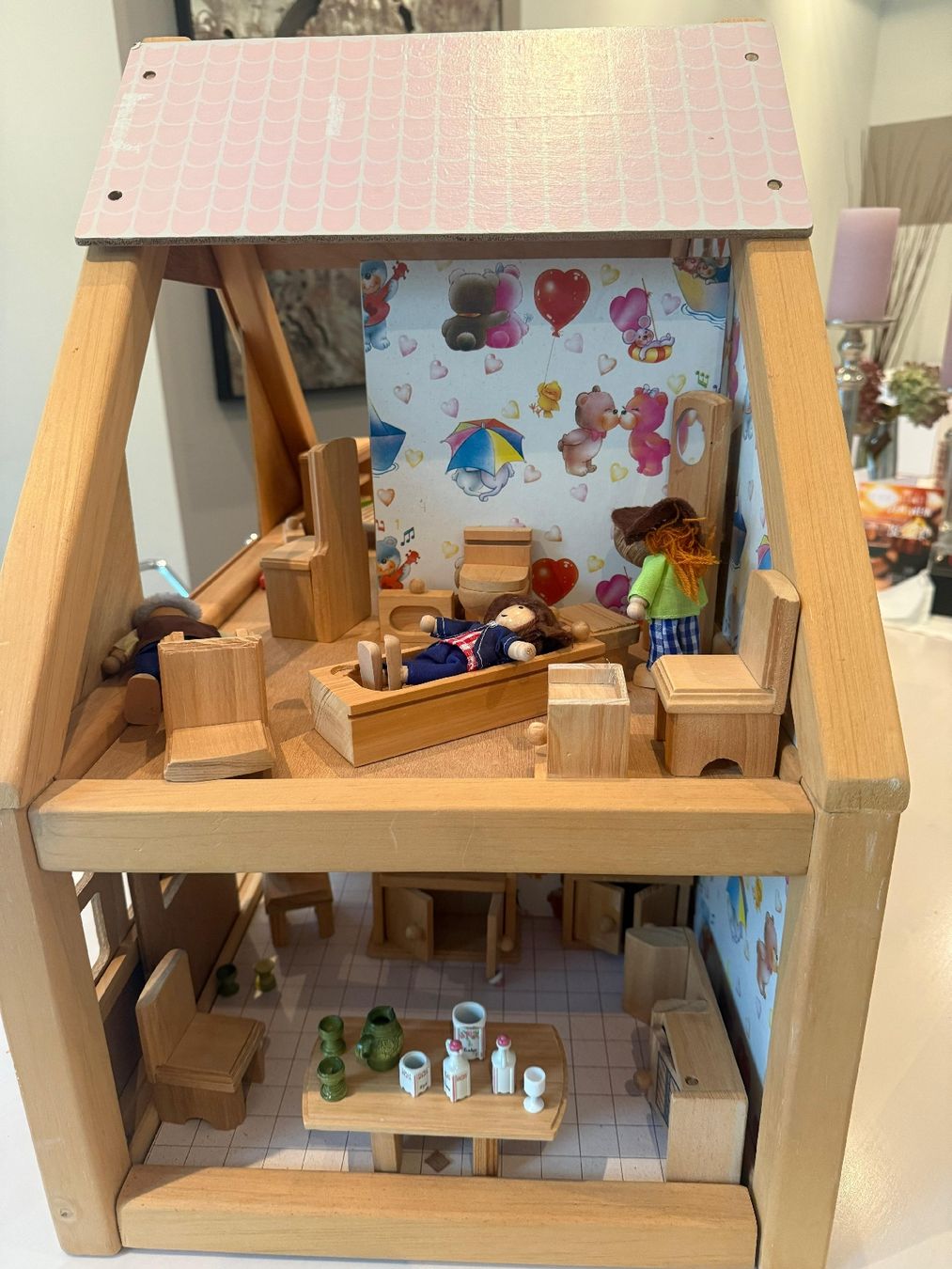 Case e mobili per bambole: Wunderschönes Holzpuppenhaus, komplett eingerichtet! – Usato da Meierskappel venduto da Nowe1 3